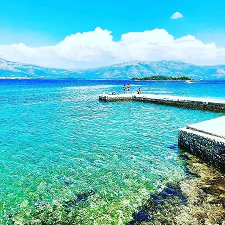 Driftwood * Lumbarda