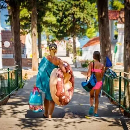 Driftwood * Lumbarda